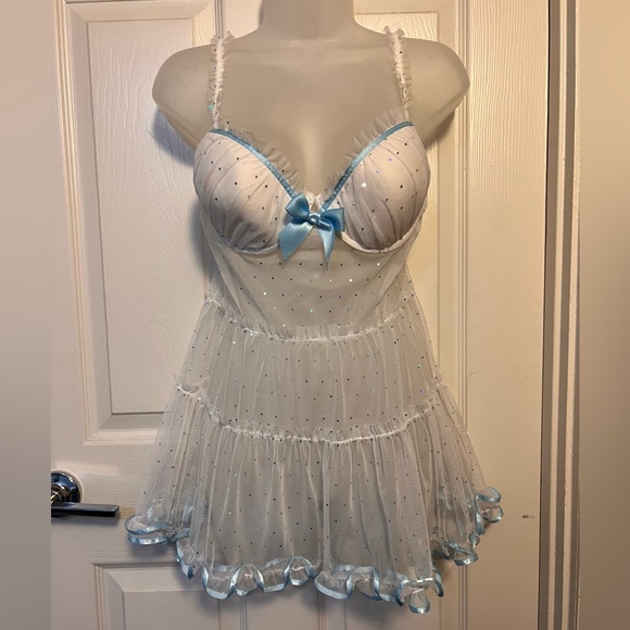 Frederick of Hollywood lingerie set - Picture 4 of 13